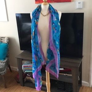 Geo Print Linear Scarf